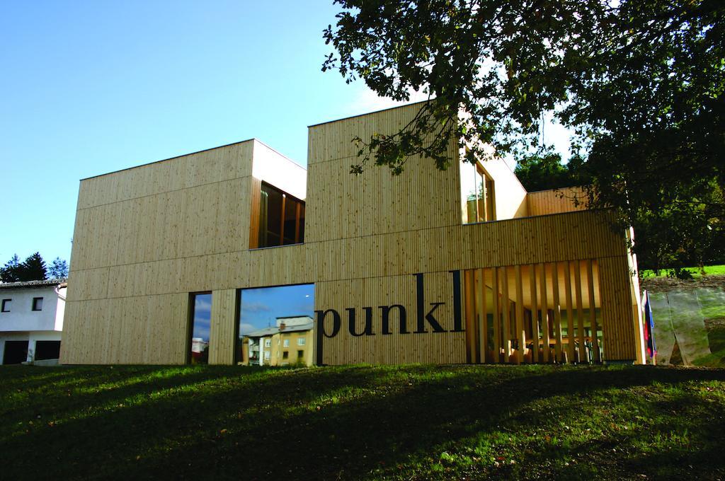Youth Hostel Punkl Ravne na Koroskem Buitenkant foto